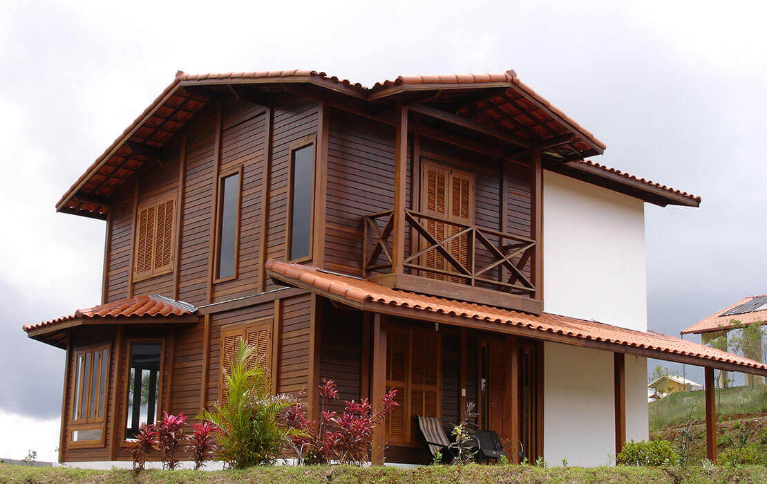 Construtora de Casas de Madeira, Casas Pré-Fabricadas